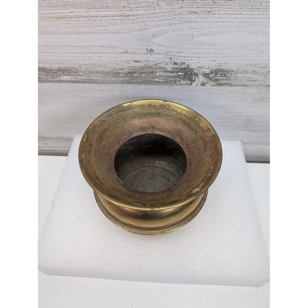 Vintage Brass Spittoon Cuspidor Small Tabletop Decorative Rustic Patina‎